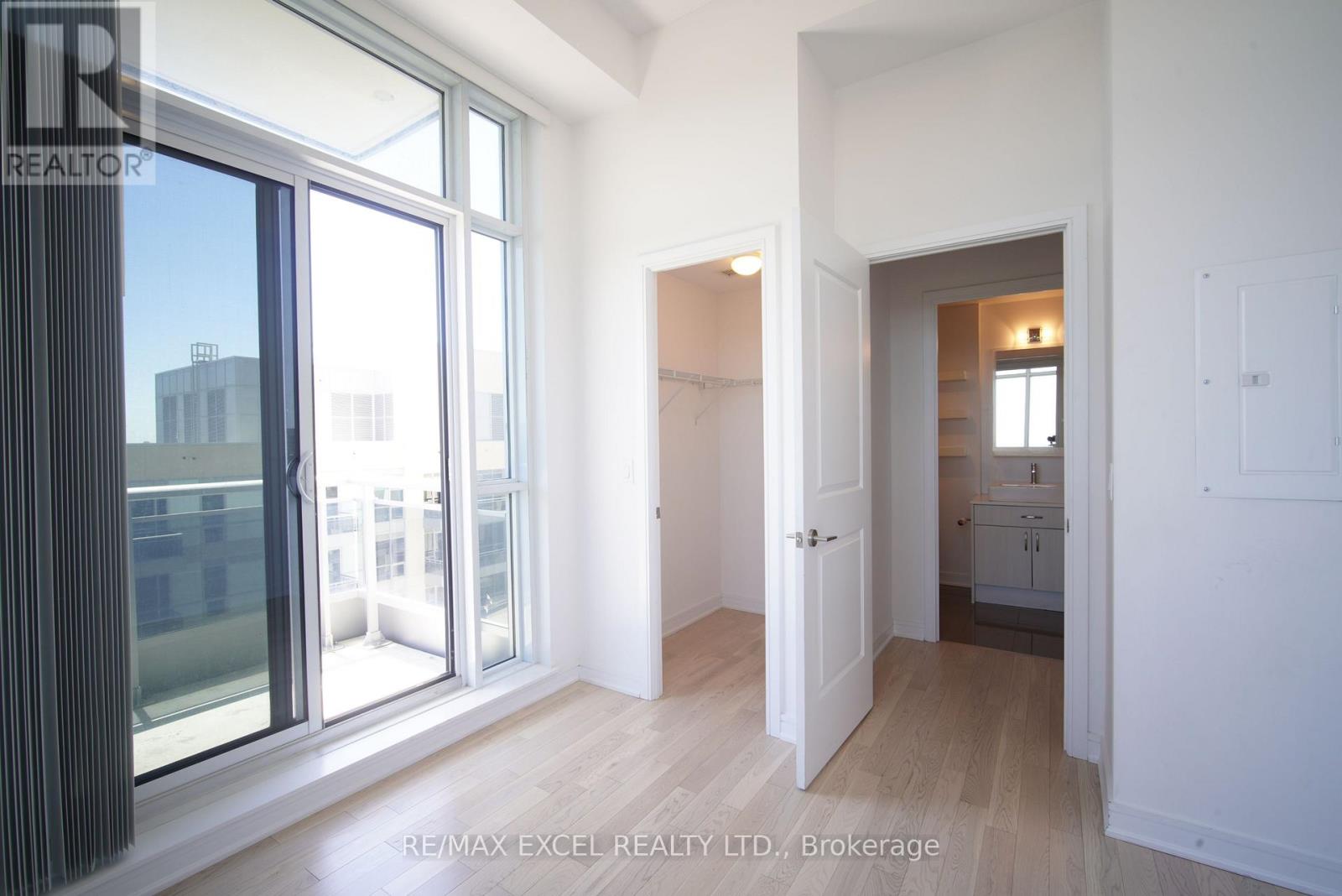 1204 - 9205 Yonge Street, Richmond Hill, Ontario  L4C 6Z2 - Photo 11 - N12695798