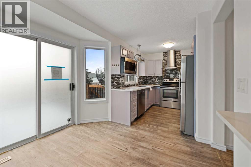 61 Applemont Place Se, Calgary, Alberta  T2P 0X2 - Photo 12 - A2278186