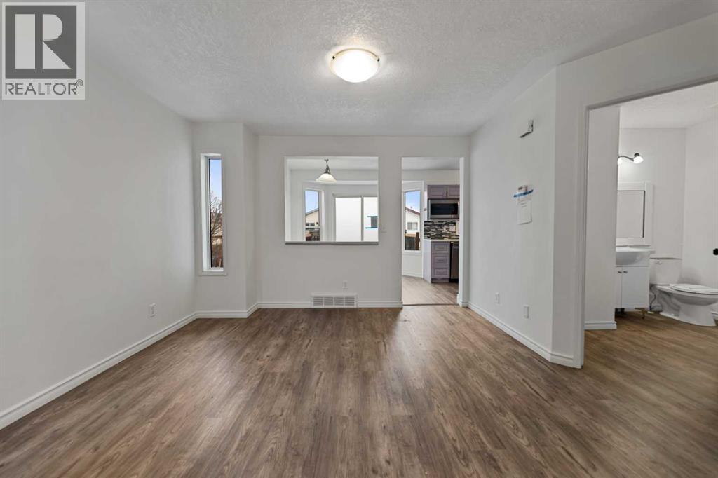 61 Applemont Place Se, Calgary, Alberta  T2P 0X2 - Photo 4 - A2278186