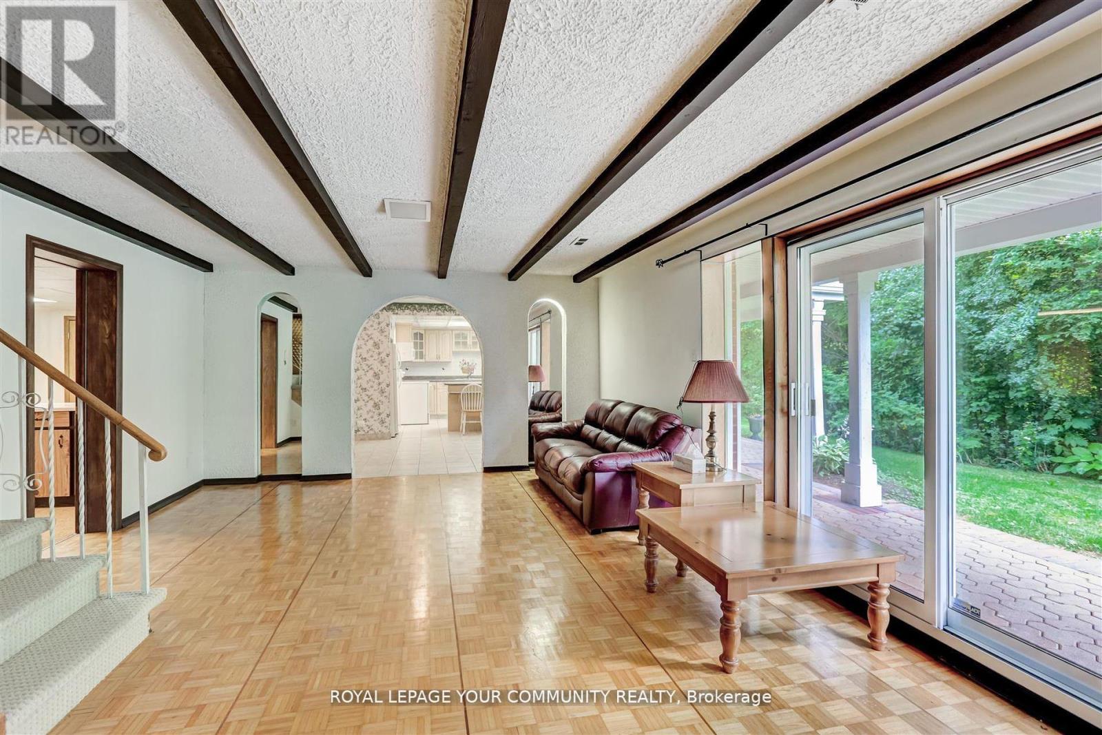 (Lower) - 19 Peacham Cres Crescent, Toronto, Ontario  M3M 1S2 - Photo 4 - W12695750