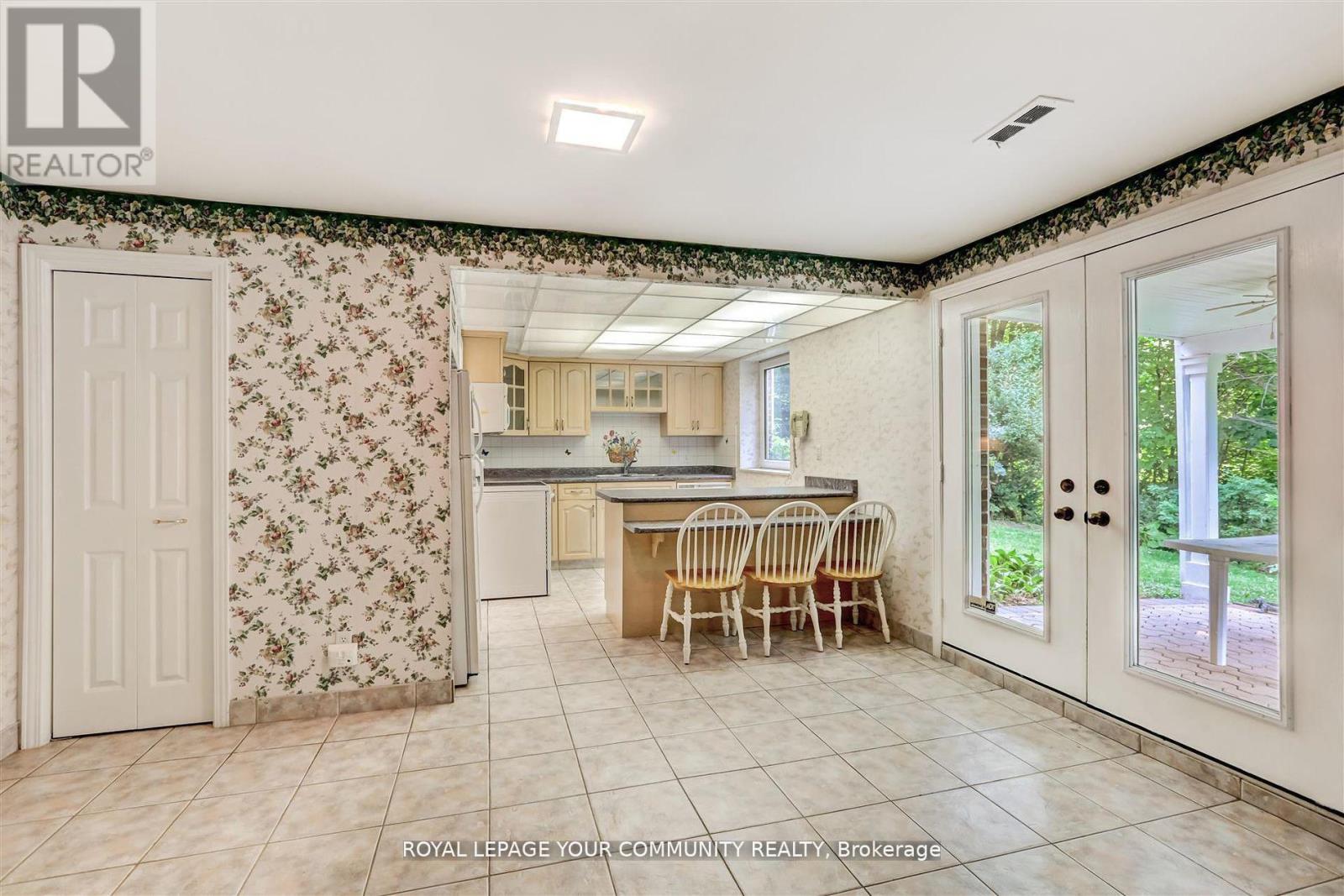 (Lower) - 19 Peacham Cres Crescent, Toronto, Ontario  M3M 1S2 - Photo 6 - W12695750