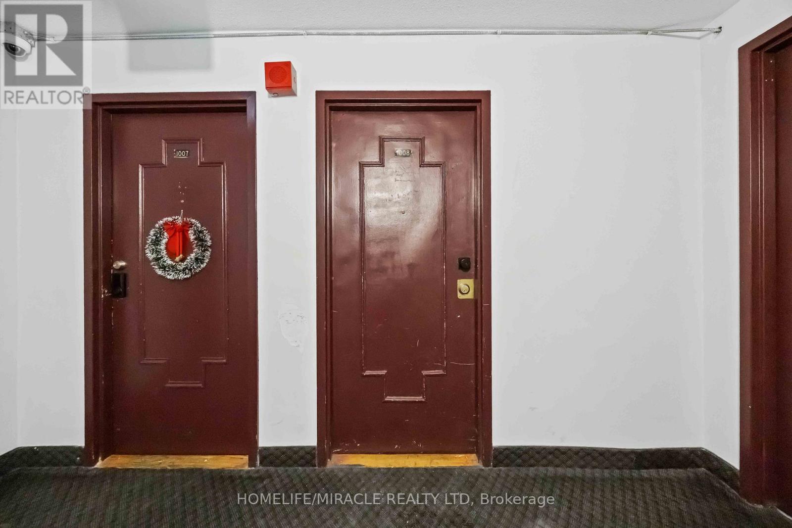 1008 - 60 Stevenson Road, Toronto, Ontario  M9V 2B4 - Photo 2 - W12695838