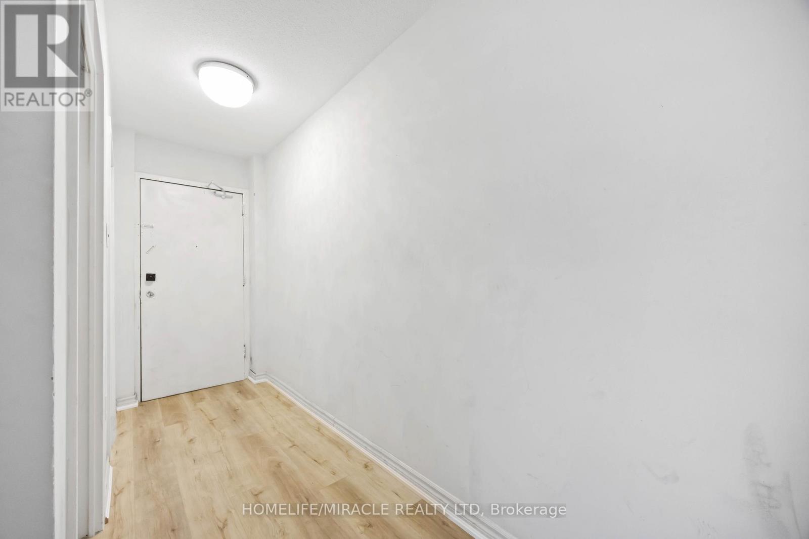 1008 - 60 Stevenson Road, Toronto, Ontario  M9V 2B4 - Photo 4 - W12695838