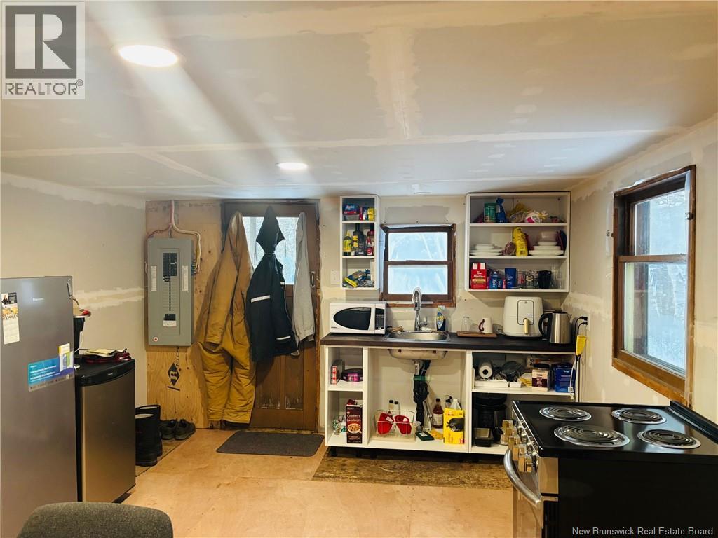 35 Pleasant Avenue, Doaktown, New Brunswick  E9C 1B5 - Photo 10 - NB132084