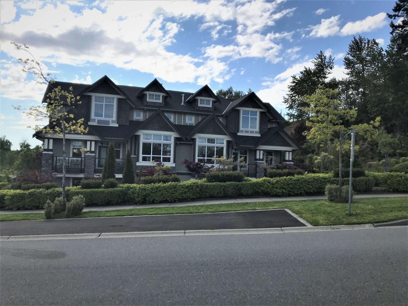 2379 Chardonnay Lane, Abbotsford, British Columbia  V4X 0A6 - Photo 1 - C8075081