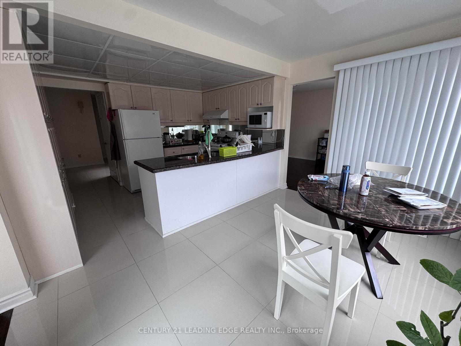 134 Canongate Trail, Toronto, Ontario  M1V 3G9 - Photo 8 - E12695218