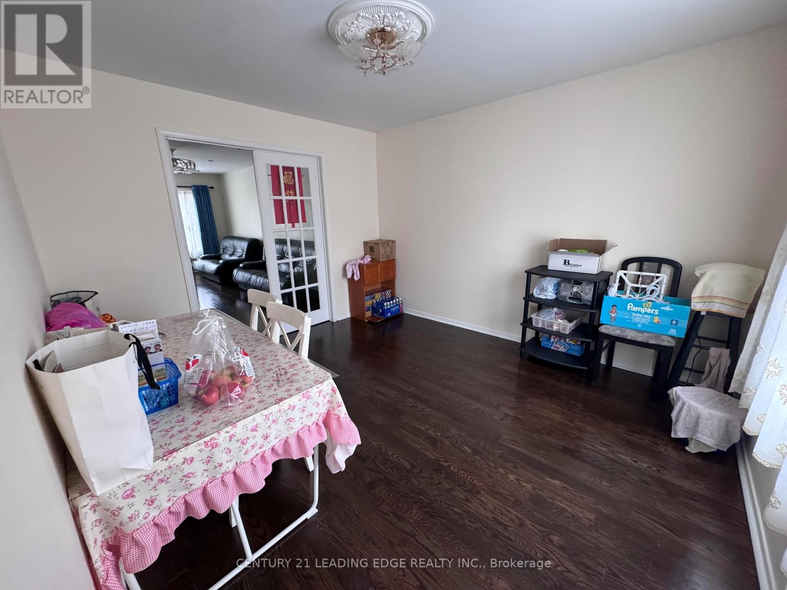 134 Canongate Trail, Toronto, Ontario  M1V 3G9 - Photo 5 - E12695218