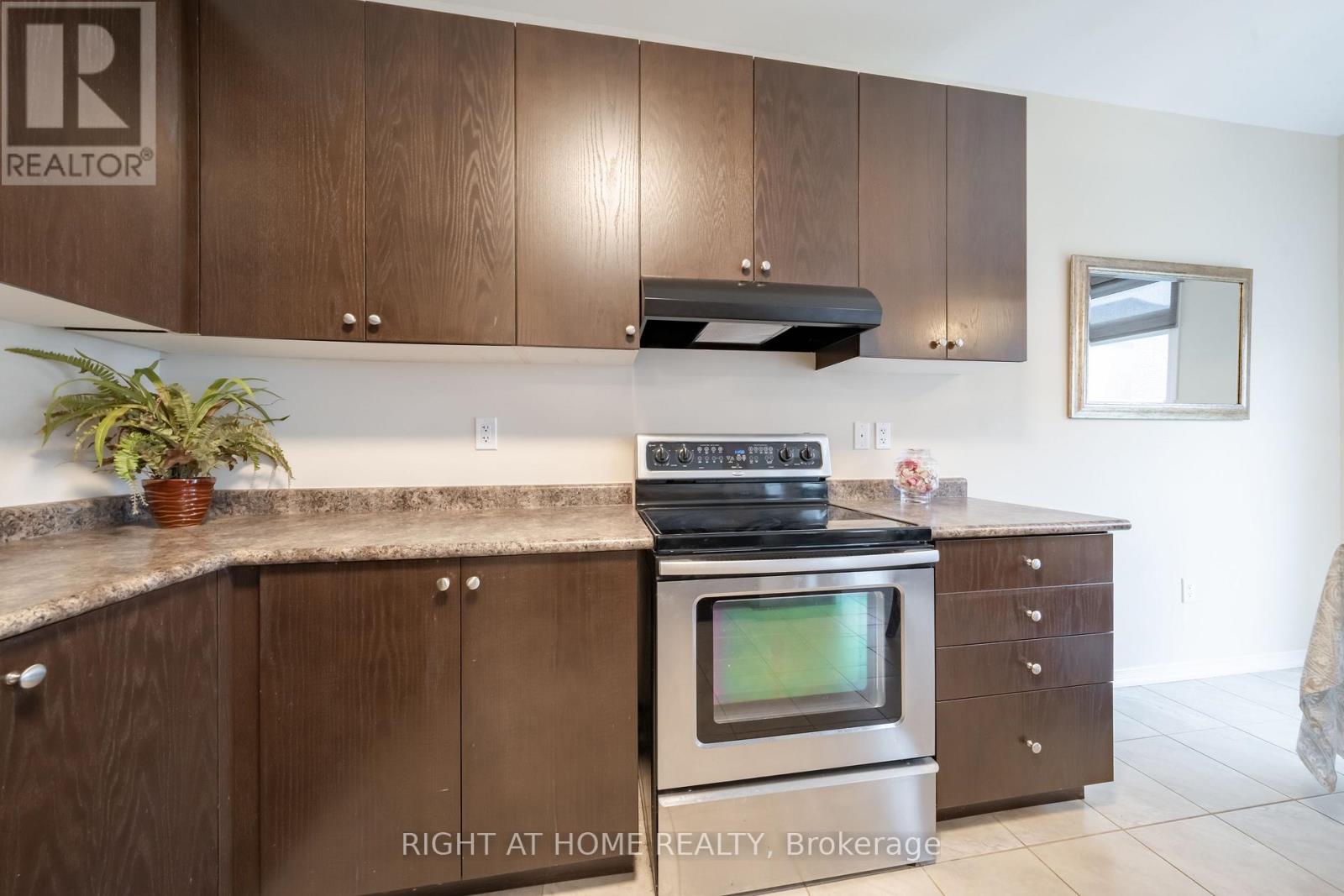 148 Whitwell Way, Hamilton, Ontario  L0R 1C0 - Photo 10 - X12695758