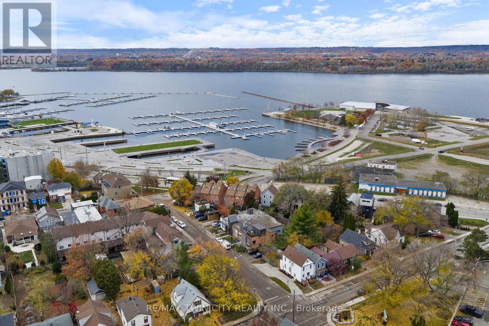 581 John Street N, Hamilton, Ontario  L8L 4S2 - Photo 3 - X12695814