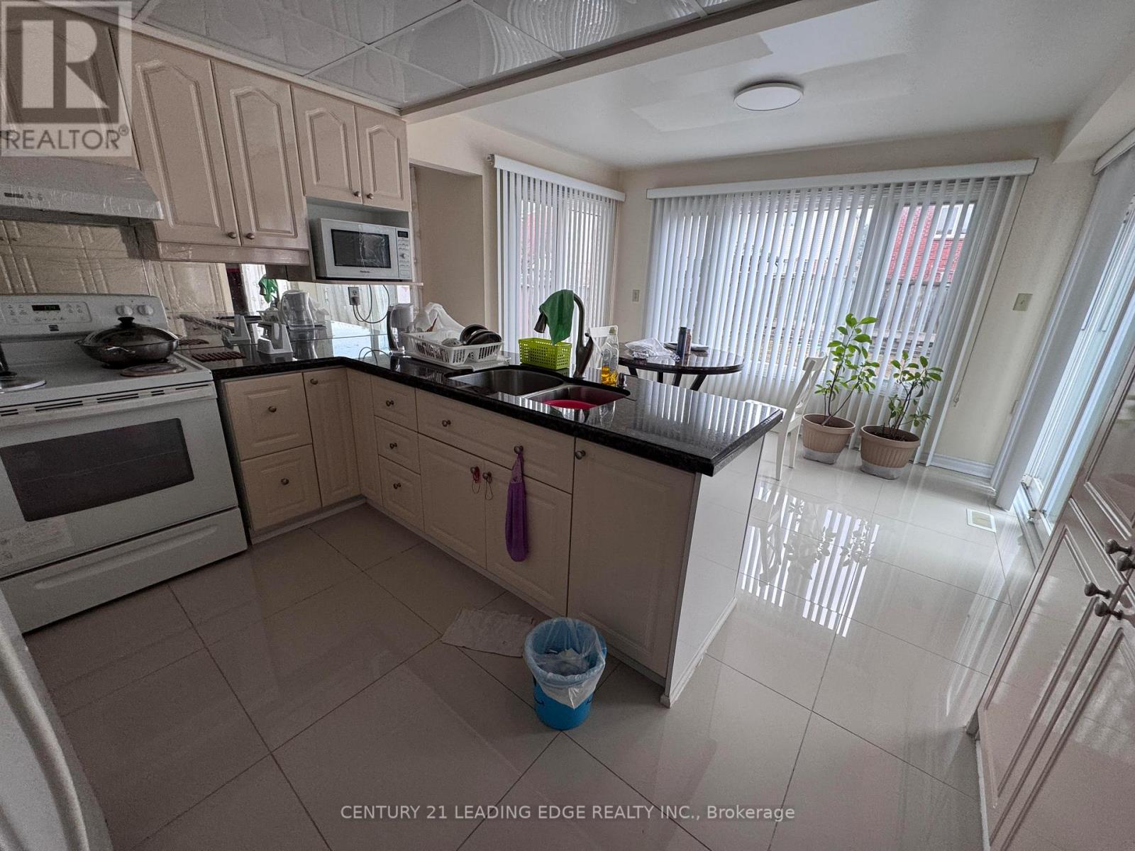 134 Canongate Trail, Toronto, Ontario  M1V 3G9 - Photo 7 - E12695218