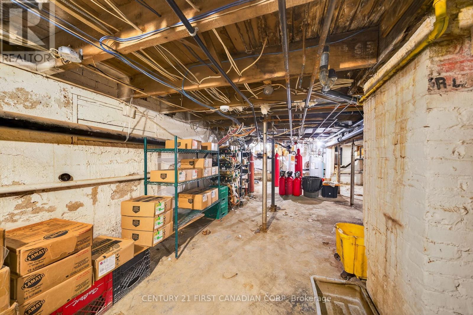 97 Main Street S, Lambton Shores, Ontario  N0N 1J0 - Photo 36 - X12695996