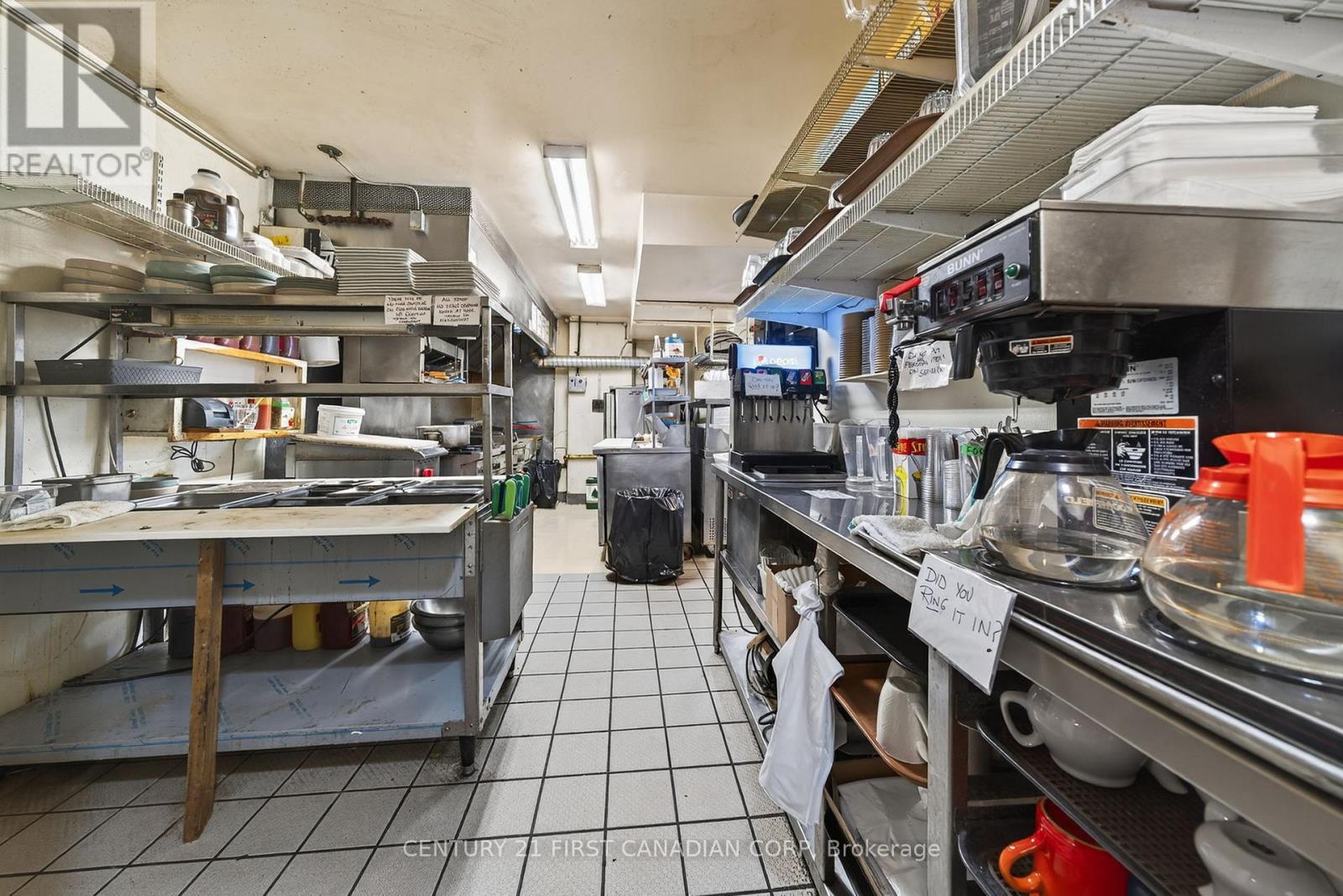 97 Main Street S, Lambton Shores, Ontario  N0N 1J0 - Photo 26 - X12696020