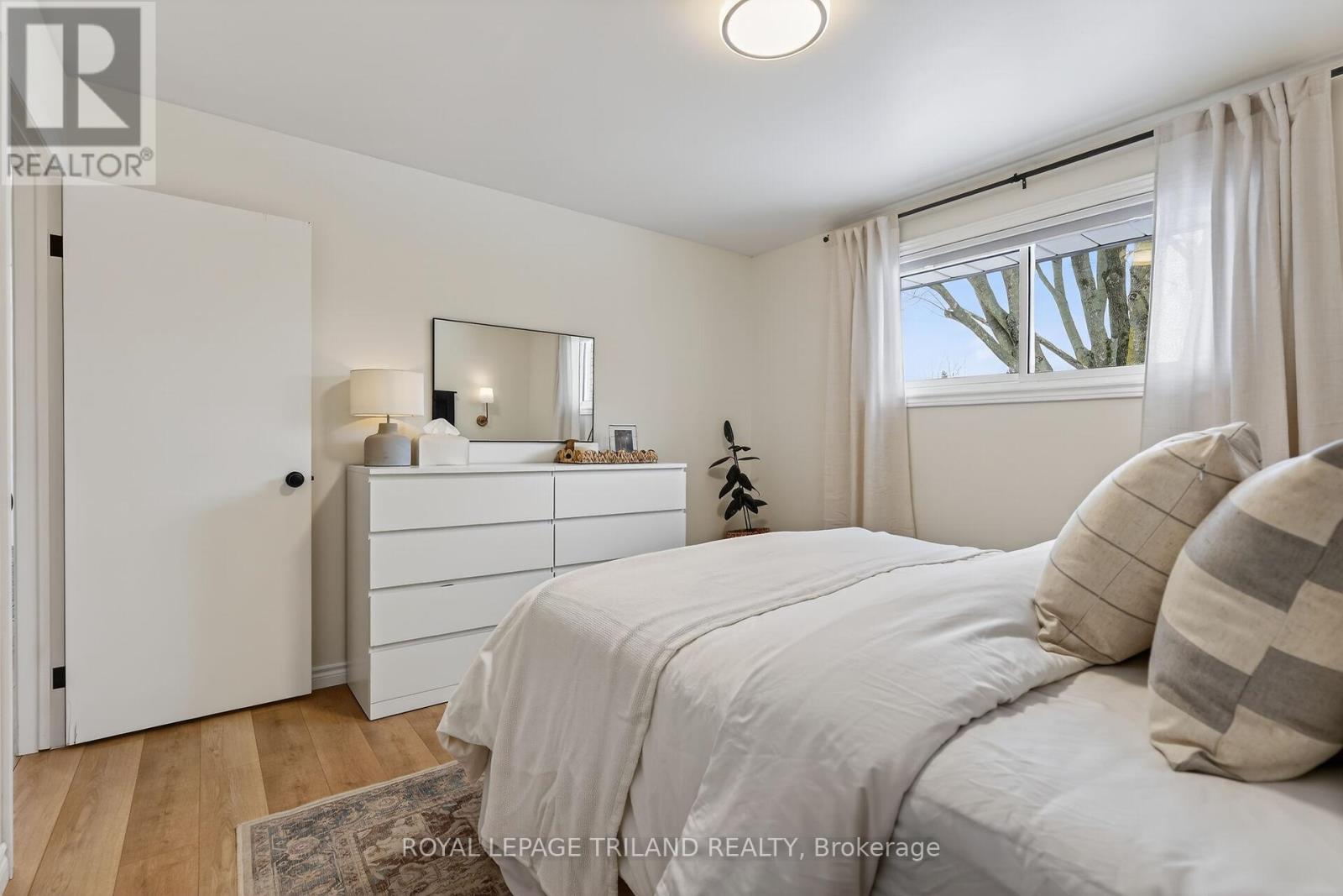 133 Delaware Street, Middlesex Centre, Ontario  N0L 1R0 - Photo 17 - X12696026