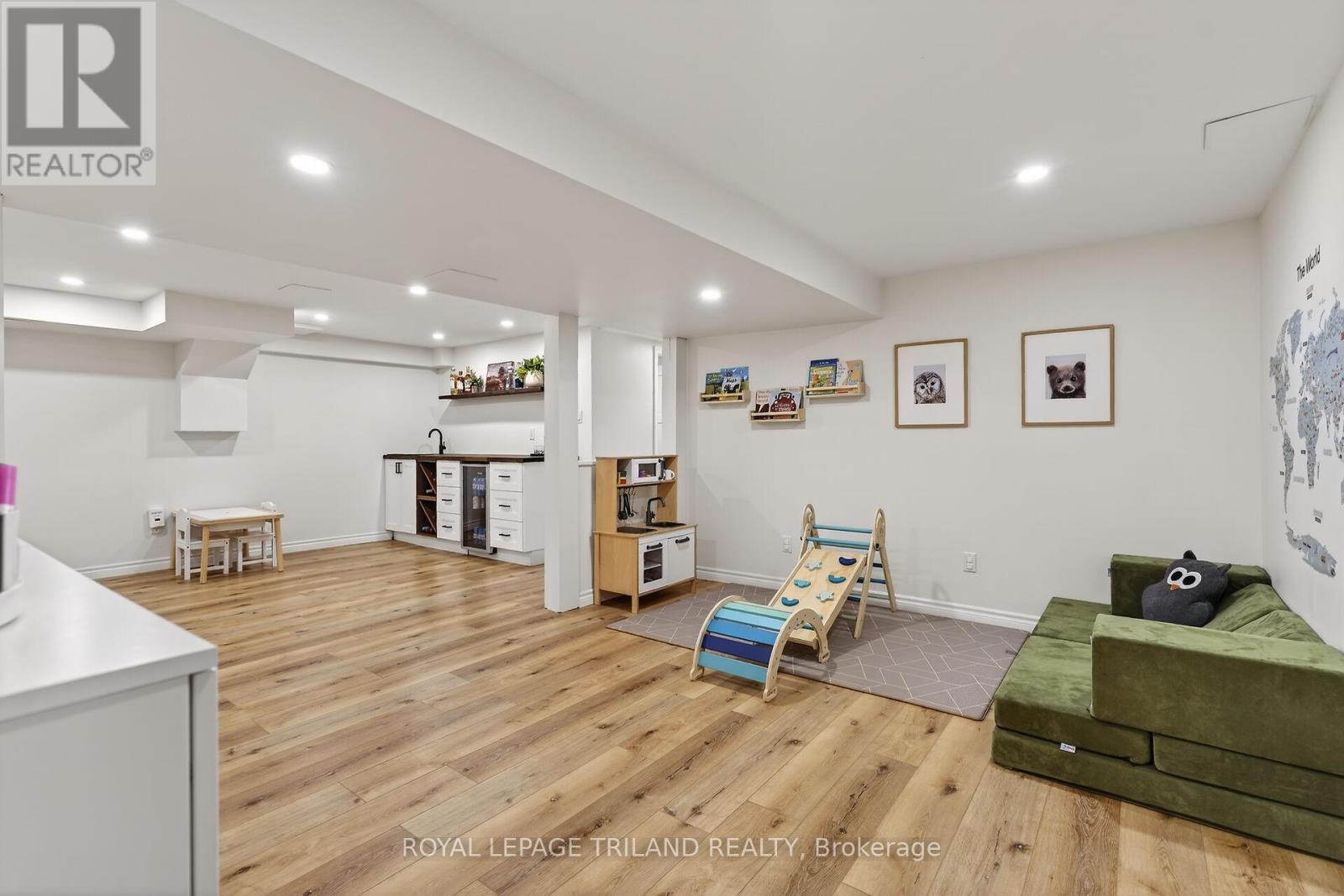 133 Delaware Street, Middlesex Centre, Ontario  N0L 1R0 - Photo 27 - X12696026