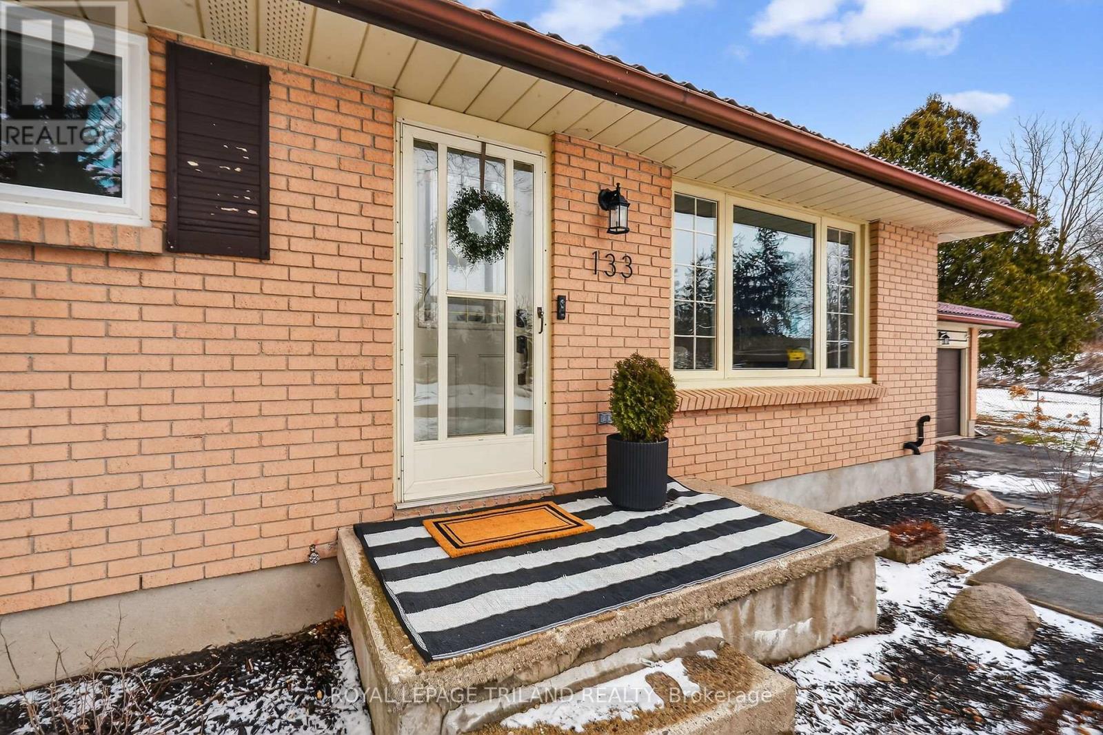 133 Delaware Street, Middlesex Centre, Ontario  N0L 1R0 - Photo 3 - X12696026