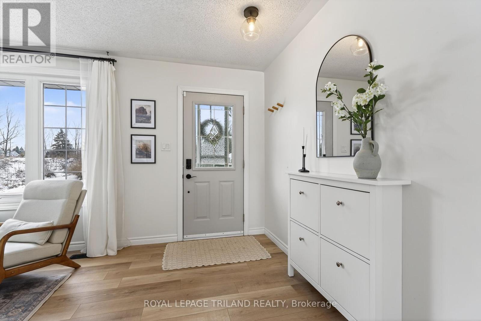 133 Delaware Street, Middlesex Centre, Ontario  N0L 1R0 - Photo 4 - X12696026