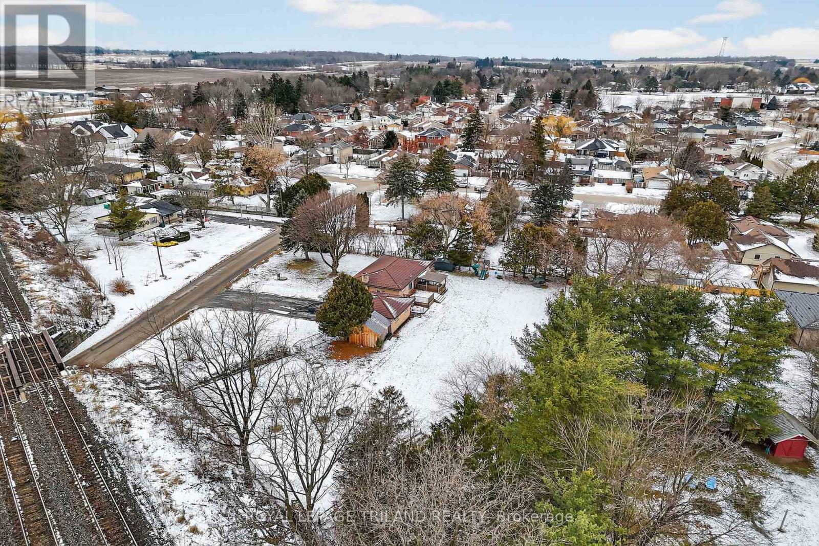 133 Delaware Street, Middlesex Centre, Ontario  N0L 1R0 - Photo 47 - X12696026