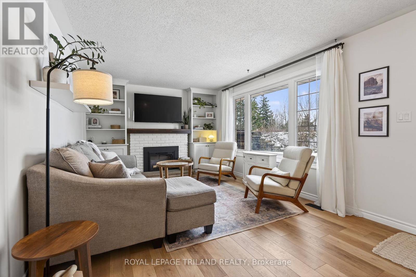 133 Delaware Street, Middlesex Centre, Ontario  N0L 1R0 - Photo 6 - X12696026