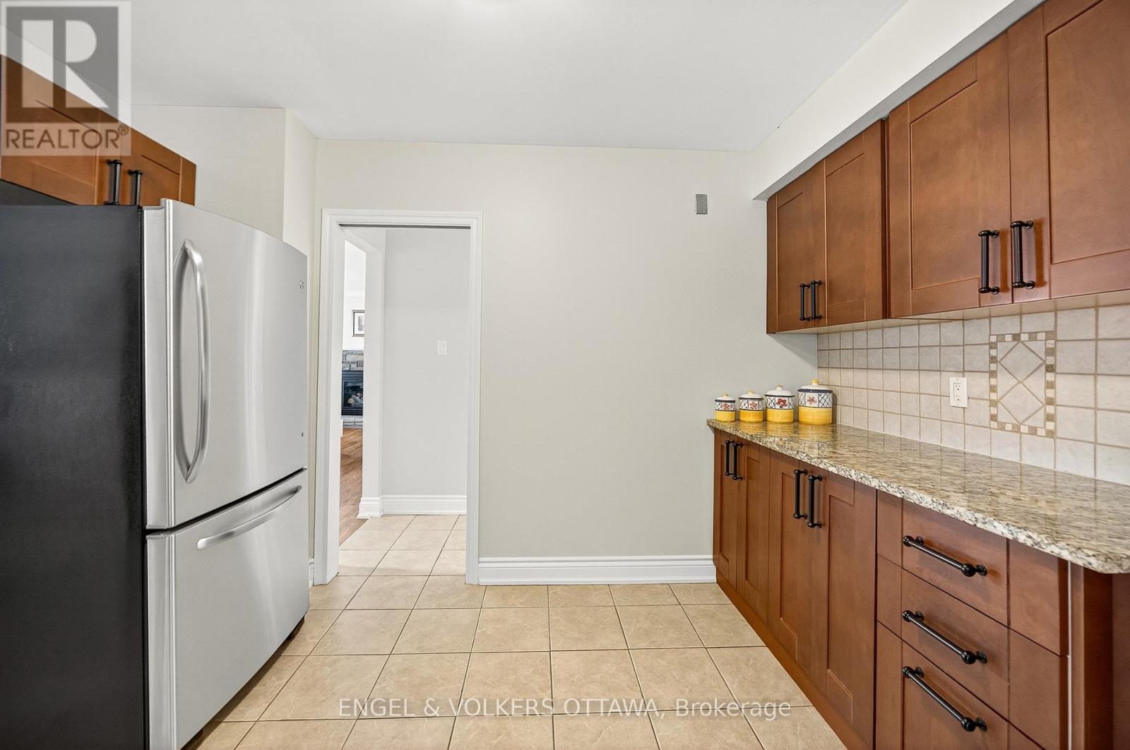 1291 Notting Hill Avenue, Ottawa, Ontario  K1V 6T5 - Photo 12 - X12695964