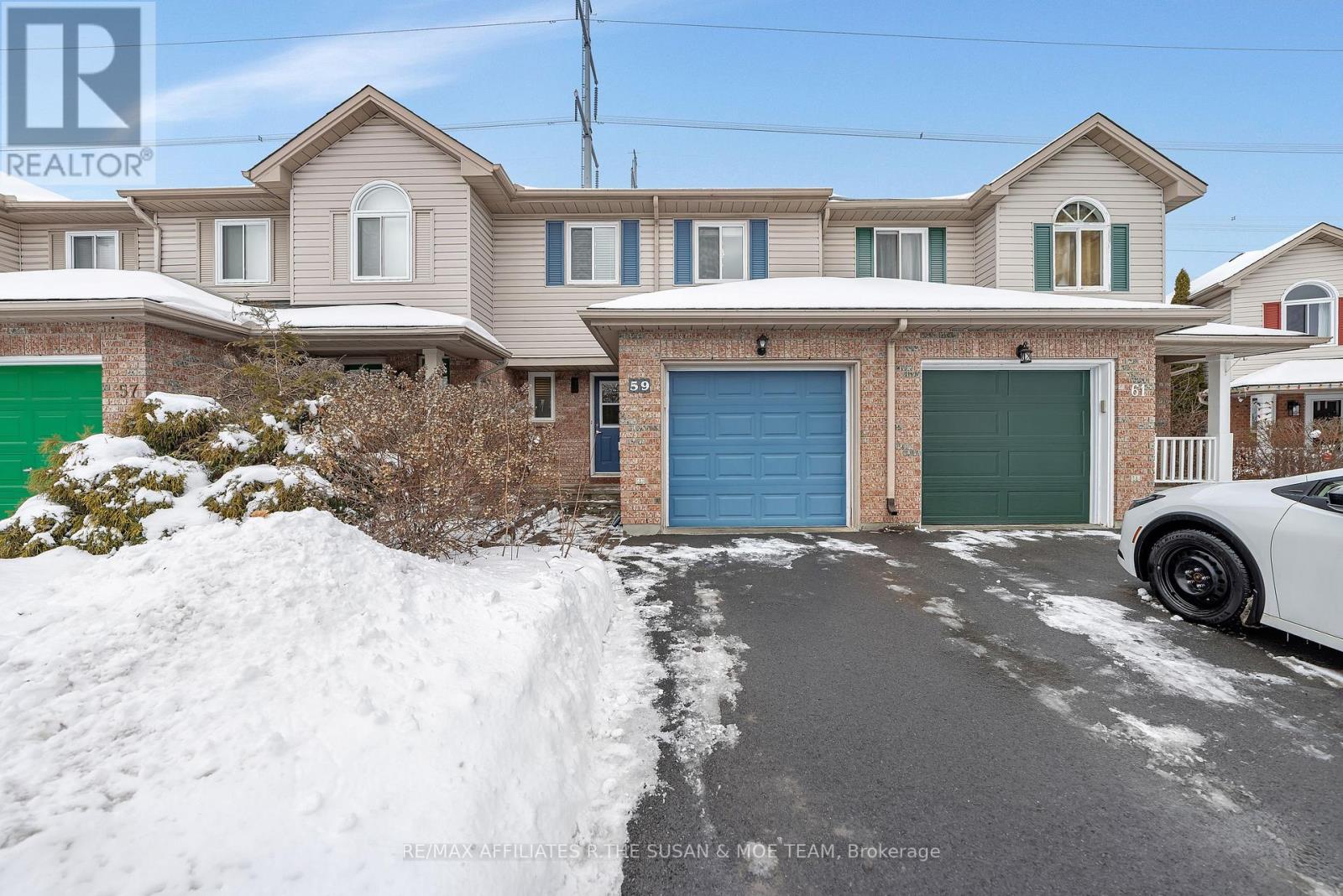 59 BIRCHBANK CRESCENT, Ottawa, Ontario