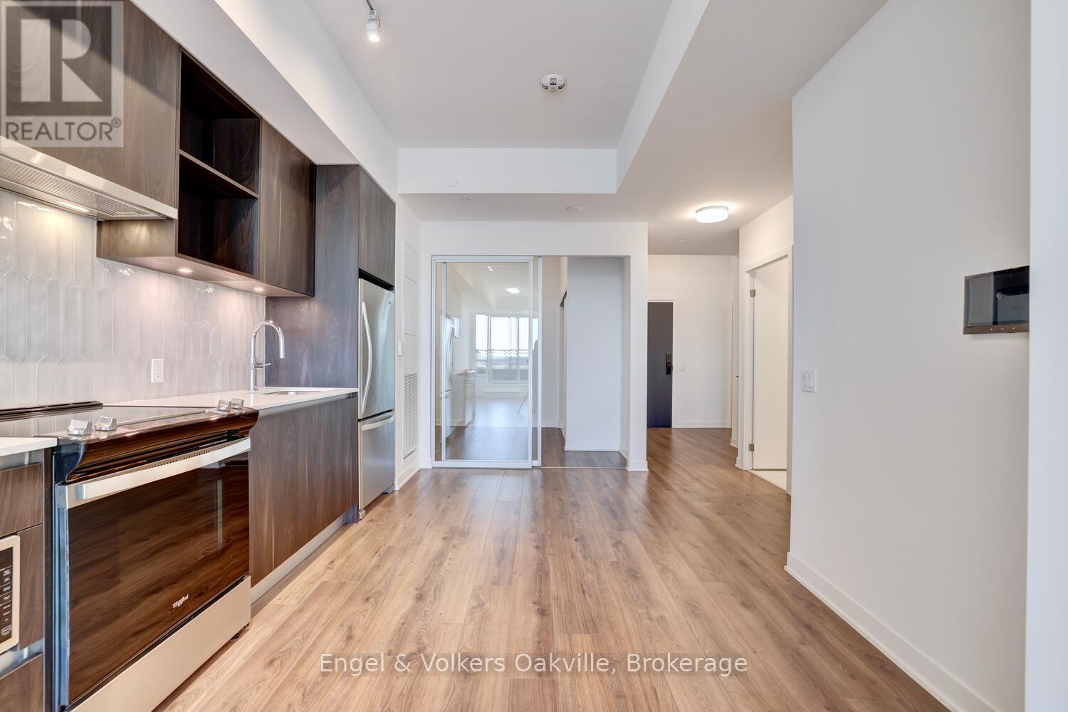 309 - 405 Dundas Street W, Oakville, Ontario  L6M 4P9 - Photo 27 - W12695902