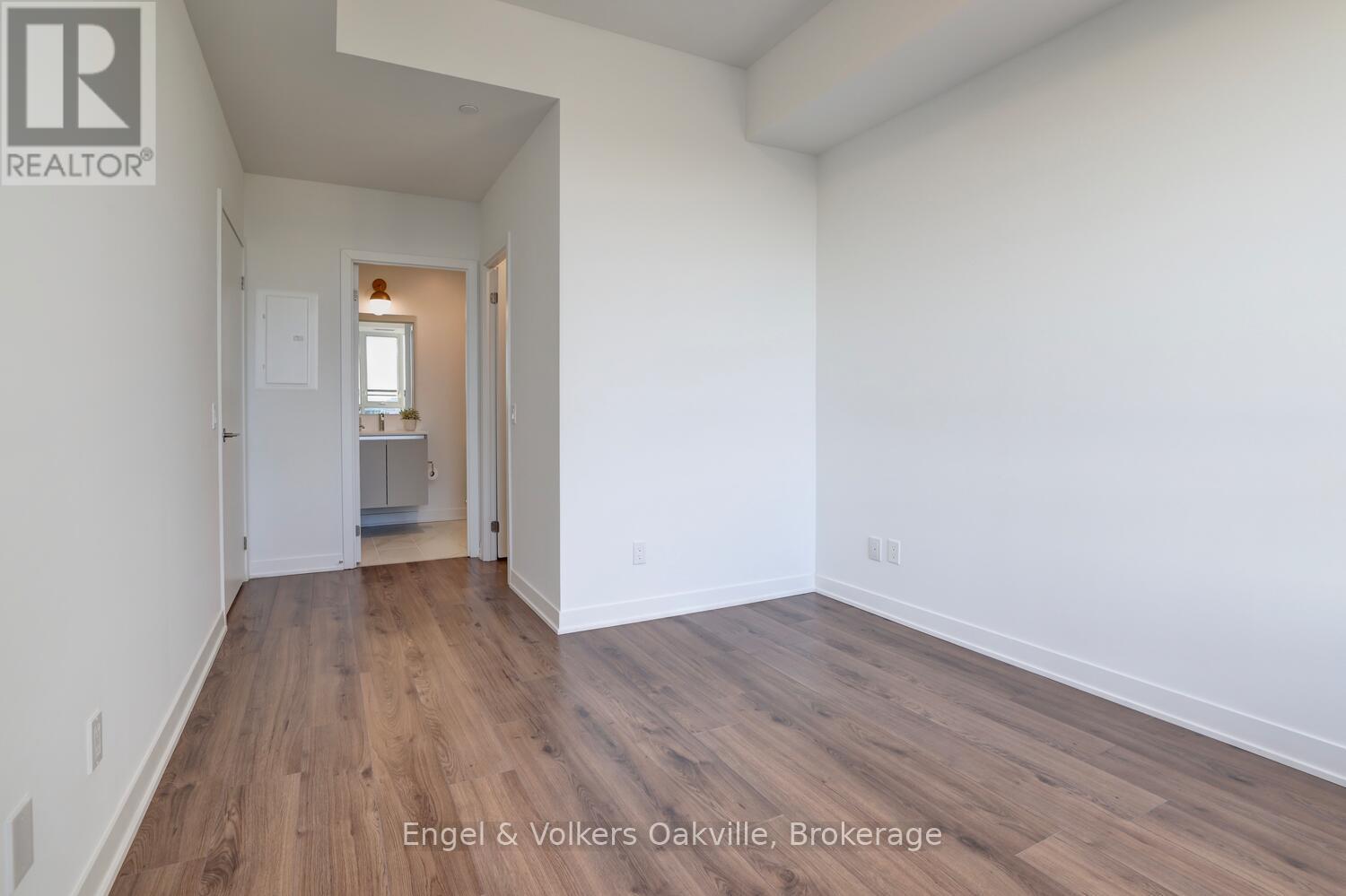 309 - 405 Dundas Street W, Oakville, Ontario  L6M 4P9 - Photo 32 - W12695902