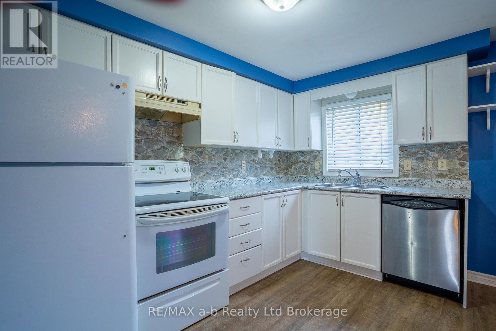 6 - 380 Quarter Line, Tillsonburg, Ontario  N4G 5L5 - Photo 15 - X12696006