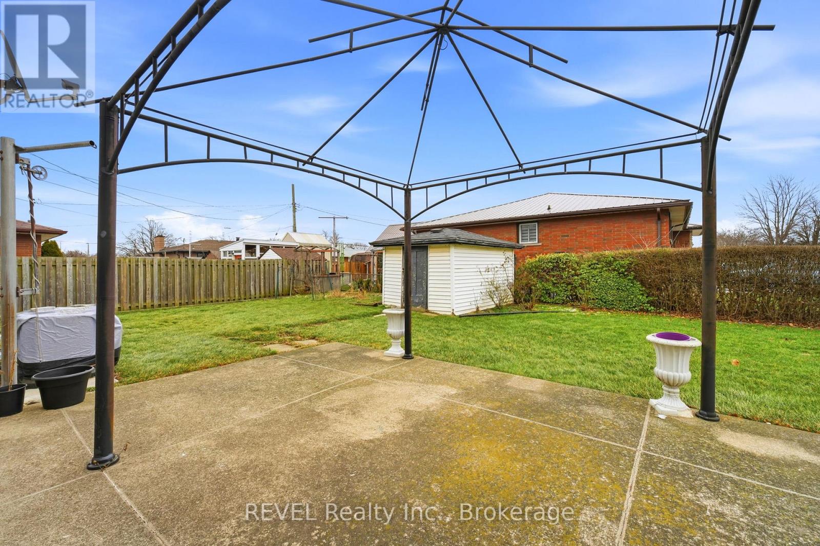 1 Laval Avenue, Welland, Ontario  L3B 4B9 - Photo 25 - X12695988