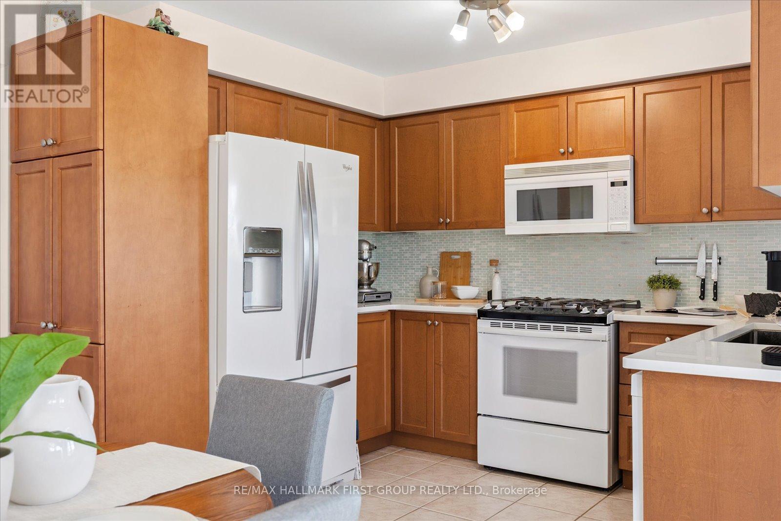 188 Padfield Drive, Clarington, Ontario  L1C 5H7 - Photo 15 - E12695900