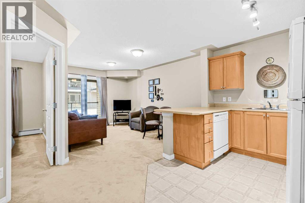 109, 369 Rocky Vista Park Nw, Calgary, Alberta  T3G 5K7 - Photo 4 - A2268202