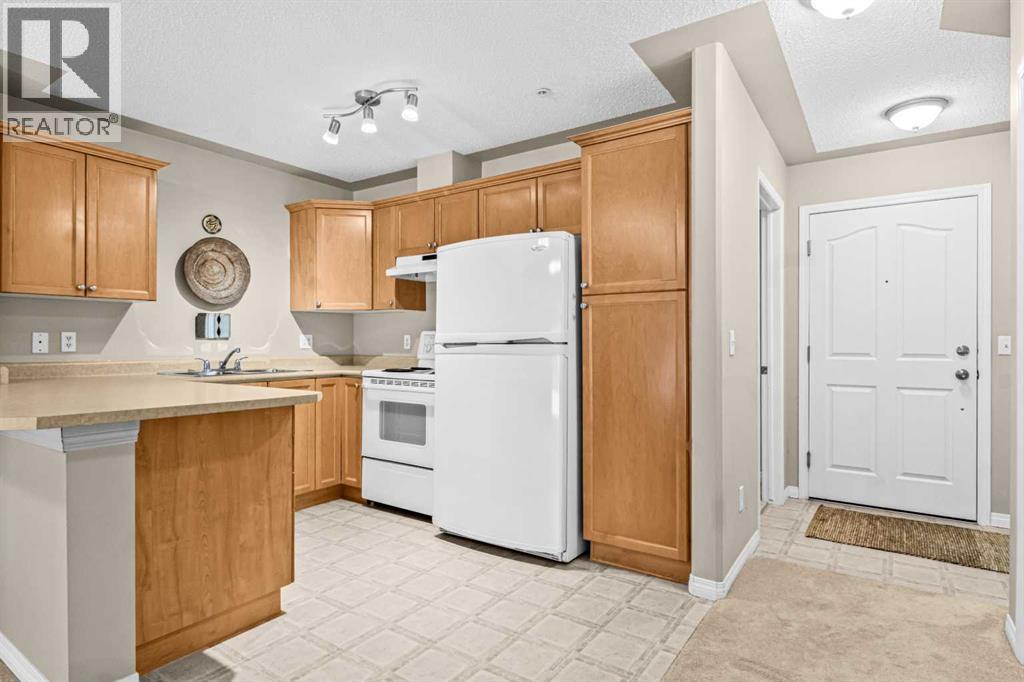 109, 369 Rocky Vista Park Nw, Calgary, Alberta  T3G 5K7 - Photo 5 - A2268202