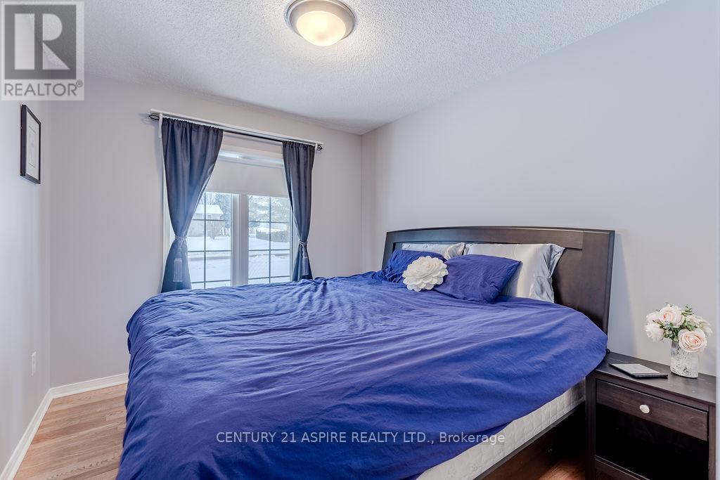 103 Stoneyfield Road, Laurentian Valley, Ontario  K8B 1B4 - Photo 17 - X12696004