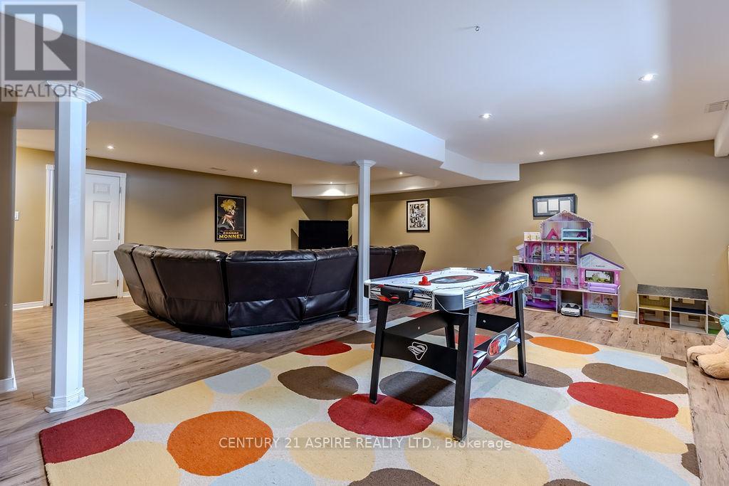 103 Stoneyfield Road, Laurentian Valley, Ontario  K8B 1B4 - Photo 26 - X12696004