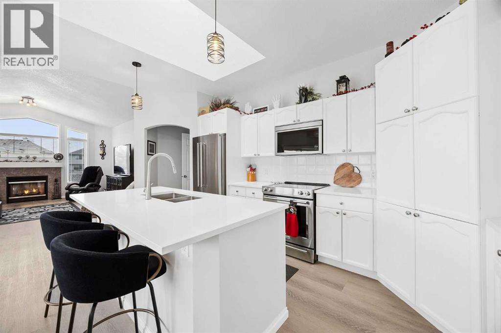 127 Invermere Close, Chestermere, Alberta  T1X 1L3 - Photo 10 - A2277017