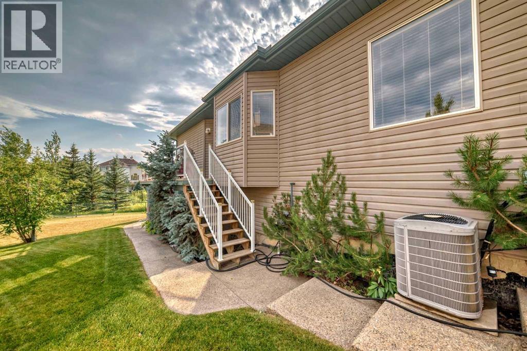 127 Invermere Close, Chestermere, Alberta  T1X 1L3 - Photo 39 - A2277017