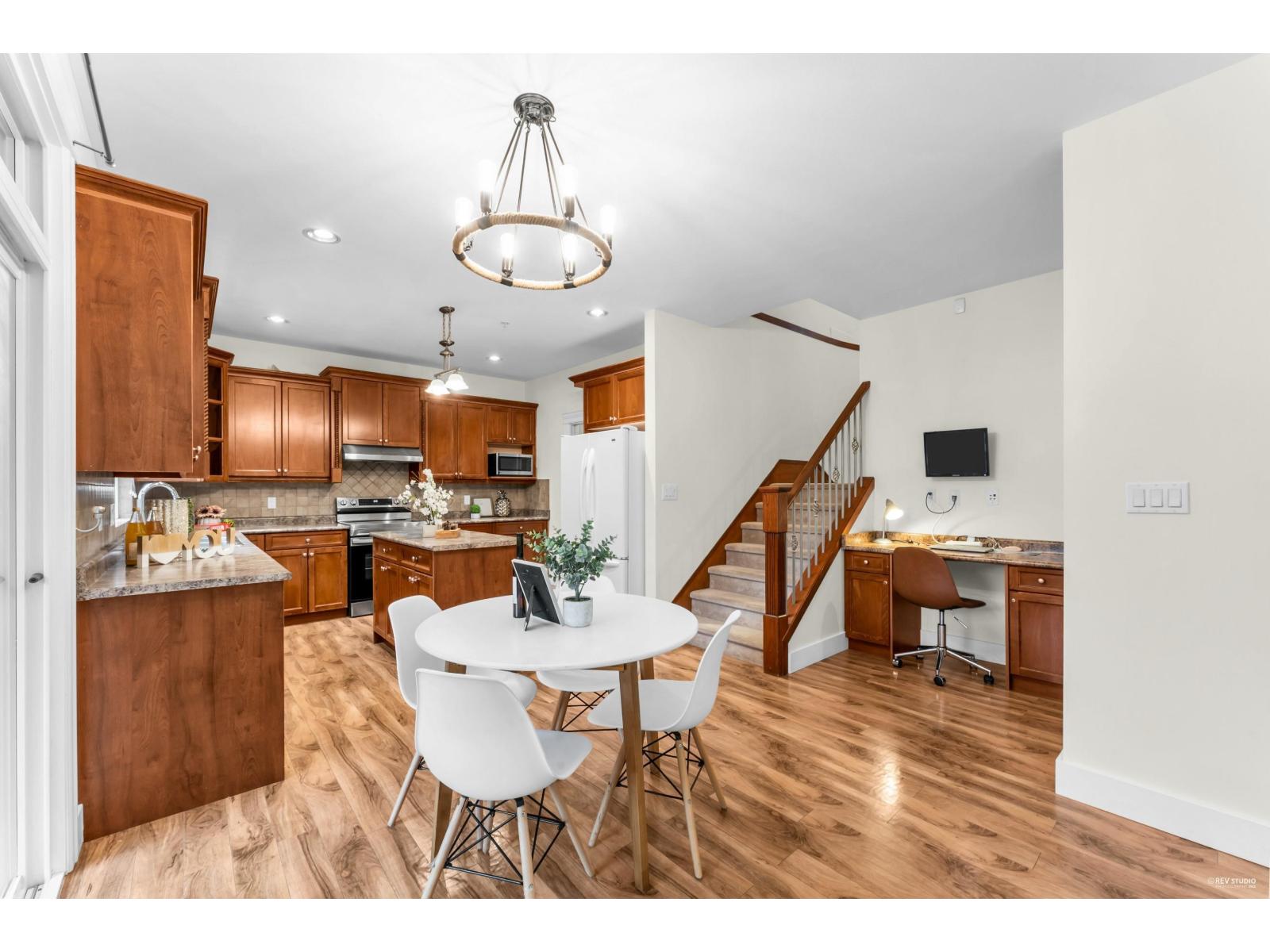 6822 196a Street, Langley, British Columbia  V2Y 3H2 - Photo 5 - R3079501