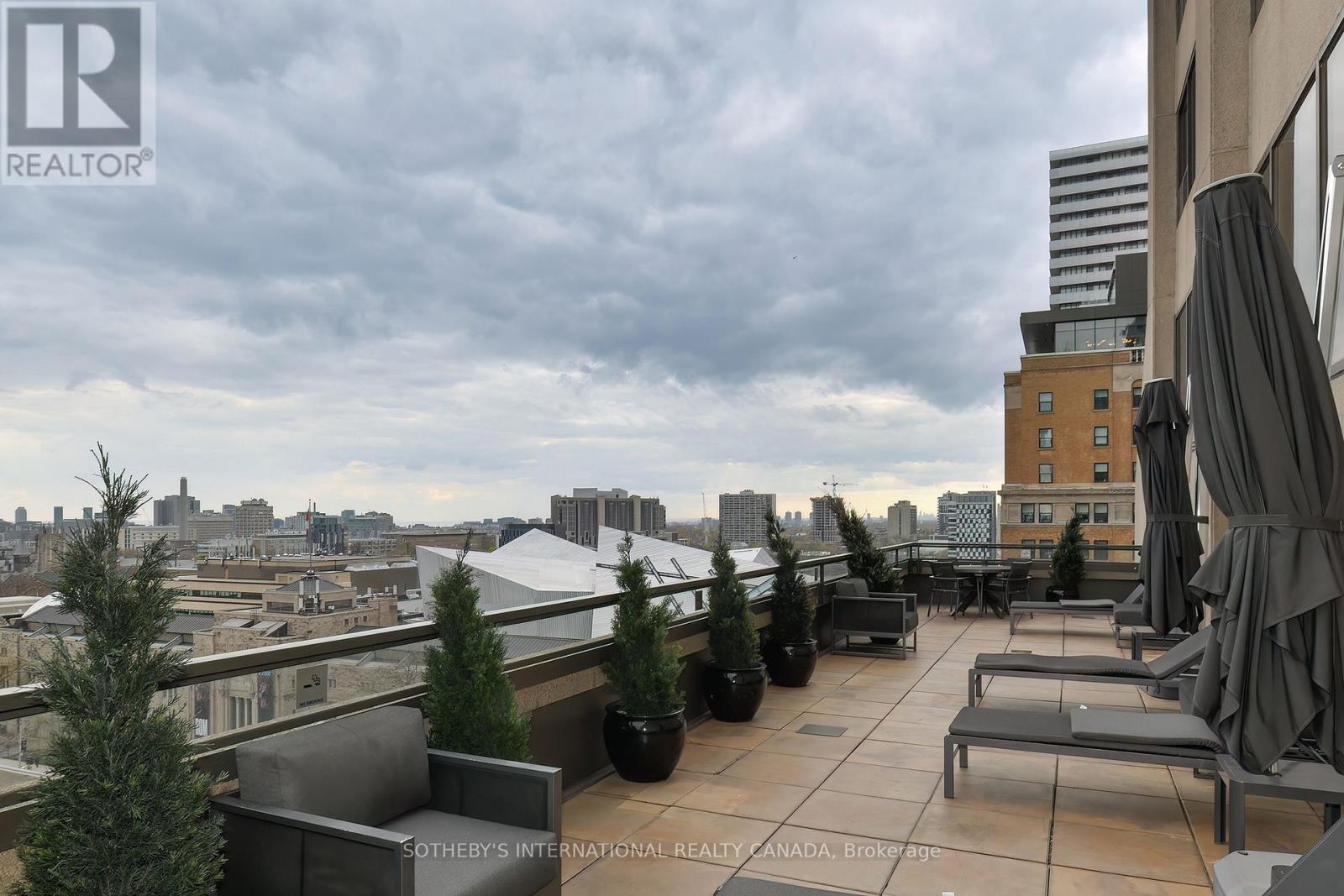 2202 - 175 Cumberland Street, Toronto, Ontario  M5R 3M9 - Photo 22 - C12695894