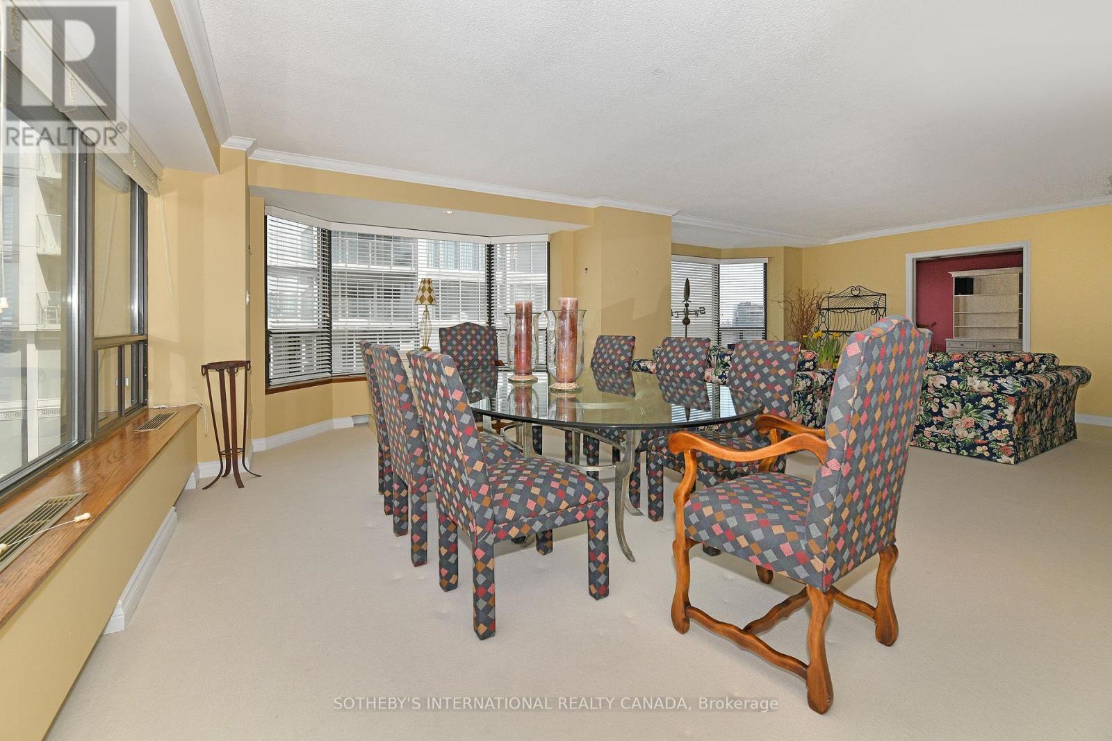 2202 - 175 Cumberland Street, Toronto, Ontario  M5R 3M9 - Photo 32 - C12695894