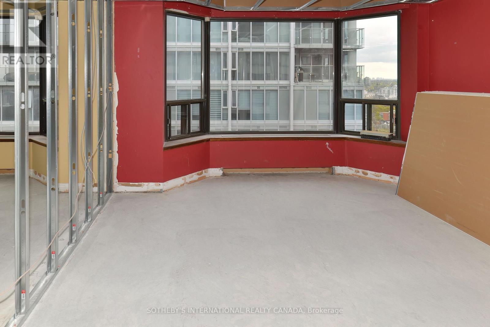 2202 - 175 Cumberland Street, Toronto, Ontario  M5R 3M9 - Photo 9 - C12695894