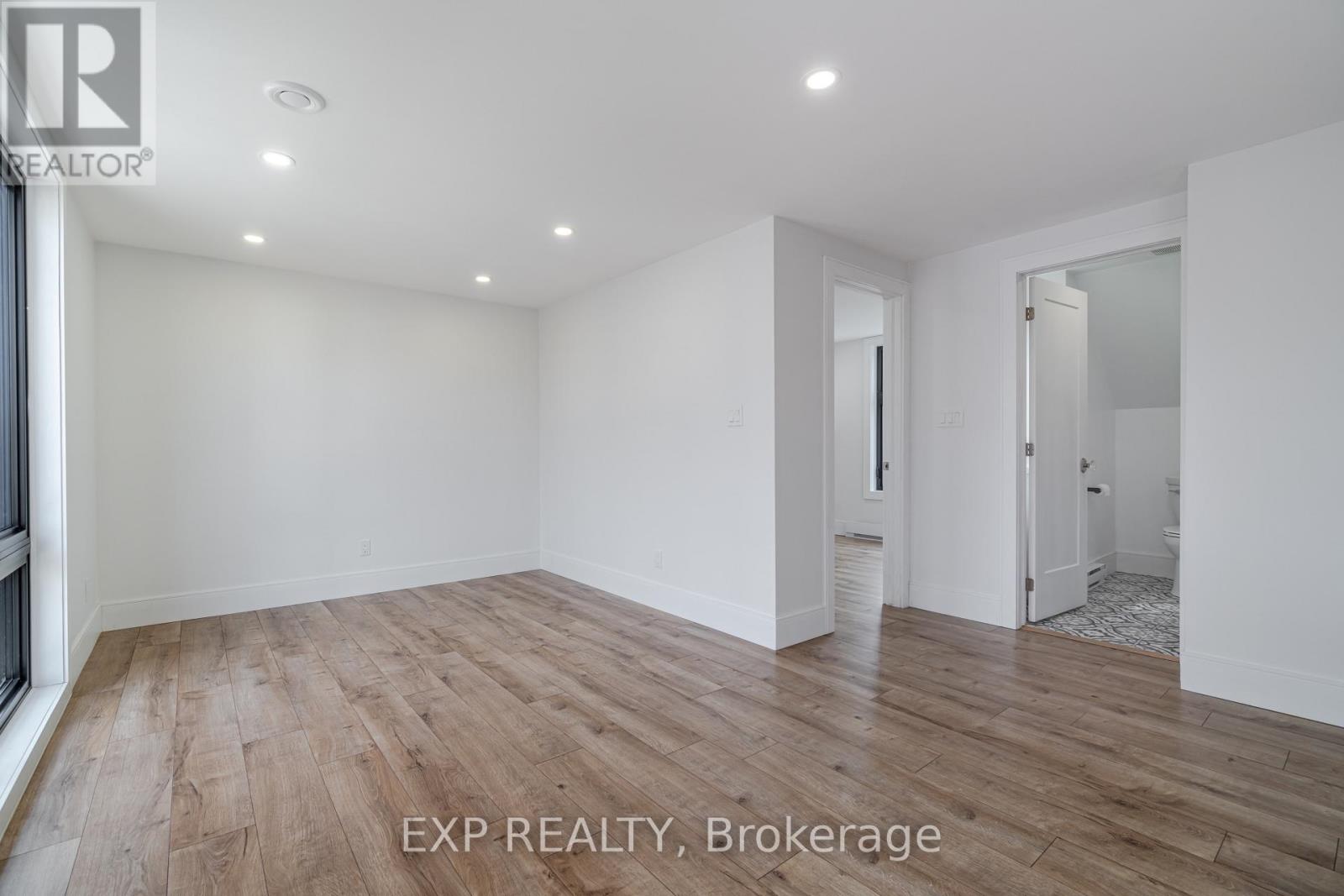 Laneway - 581 Crawford Street, Toronto, Ontario  M6G 3K1 - Photo 16 - C12695940