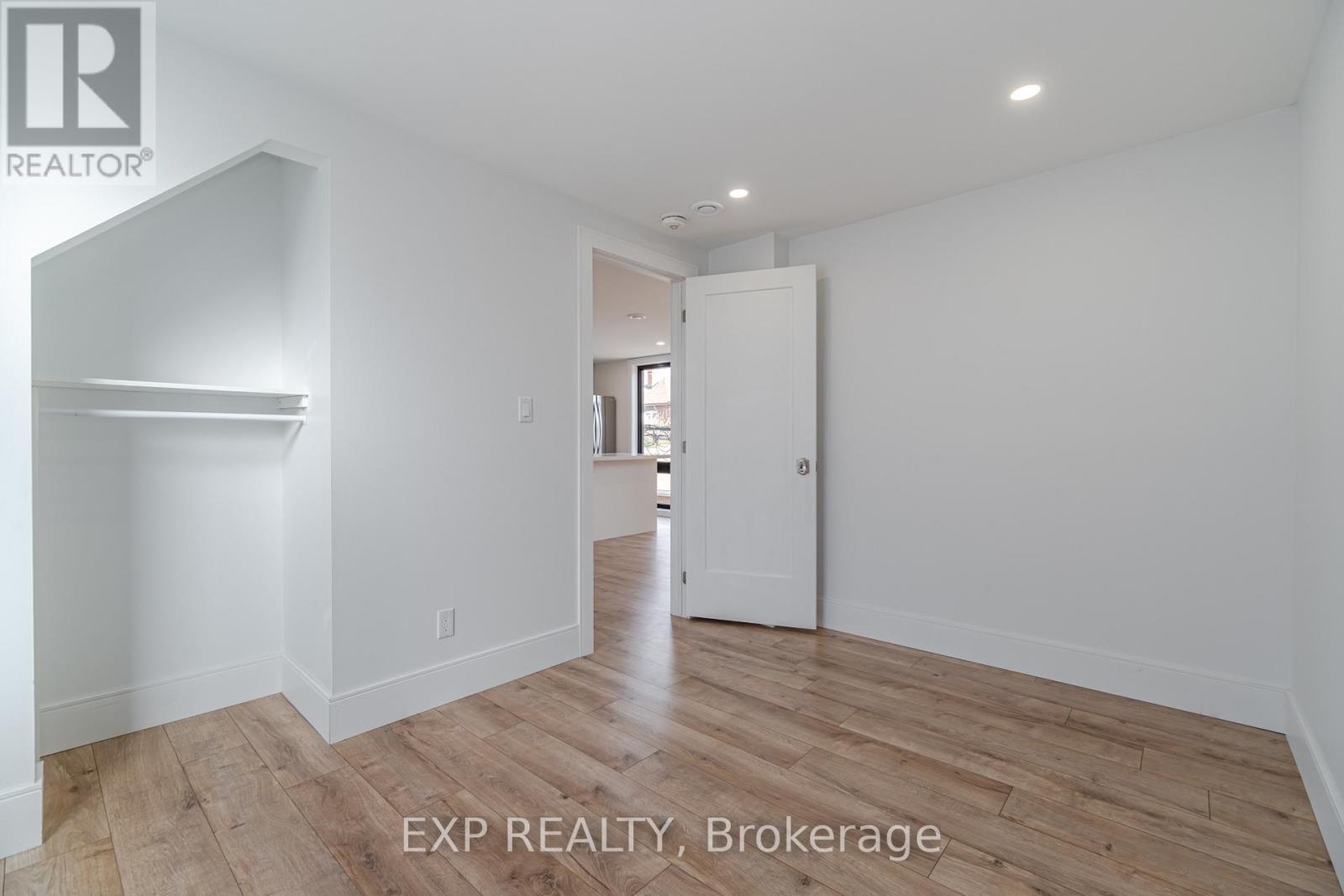 Laneway - 581 Crawford Street, Toronto, Ontario  M6G 3K1 - Photo 19 - C12695940