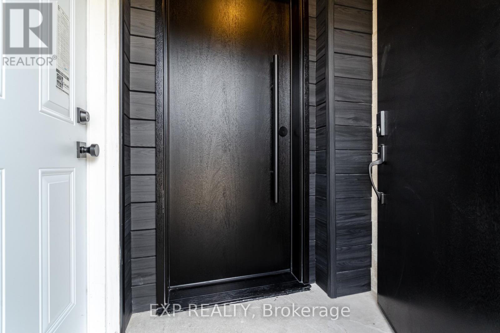 Laneway - 581 Crawford Street, Toronto, Ontario  M6G 3K1 - Photo 5 - C12695940