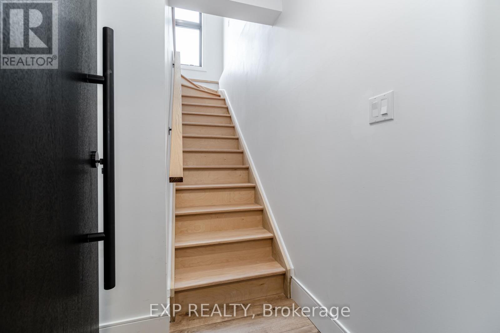 Laneway - 581 Crawford Street, Toronto, Ontario  M6G 3K1 - Photo 6 - C12695940