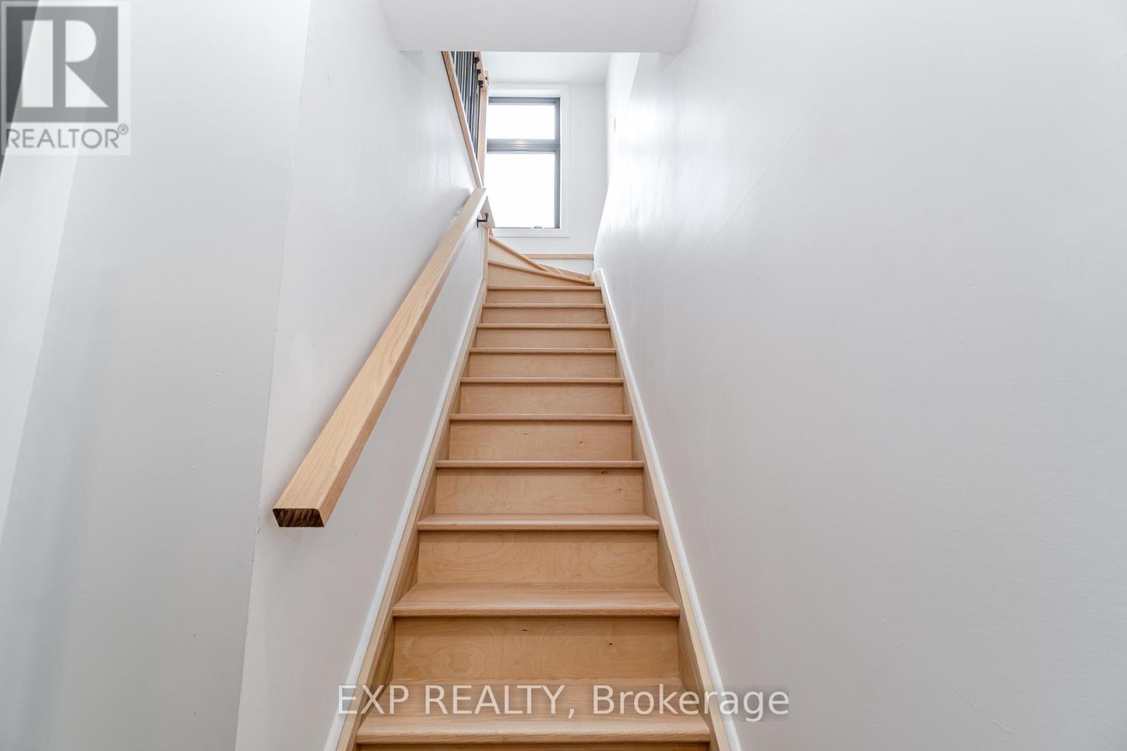 Laneway - 581 Crawford Street, Toronto, Ontario  M6G 3K1 - Photo 7 - C12695940