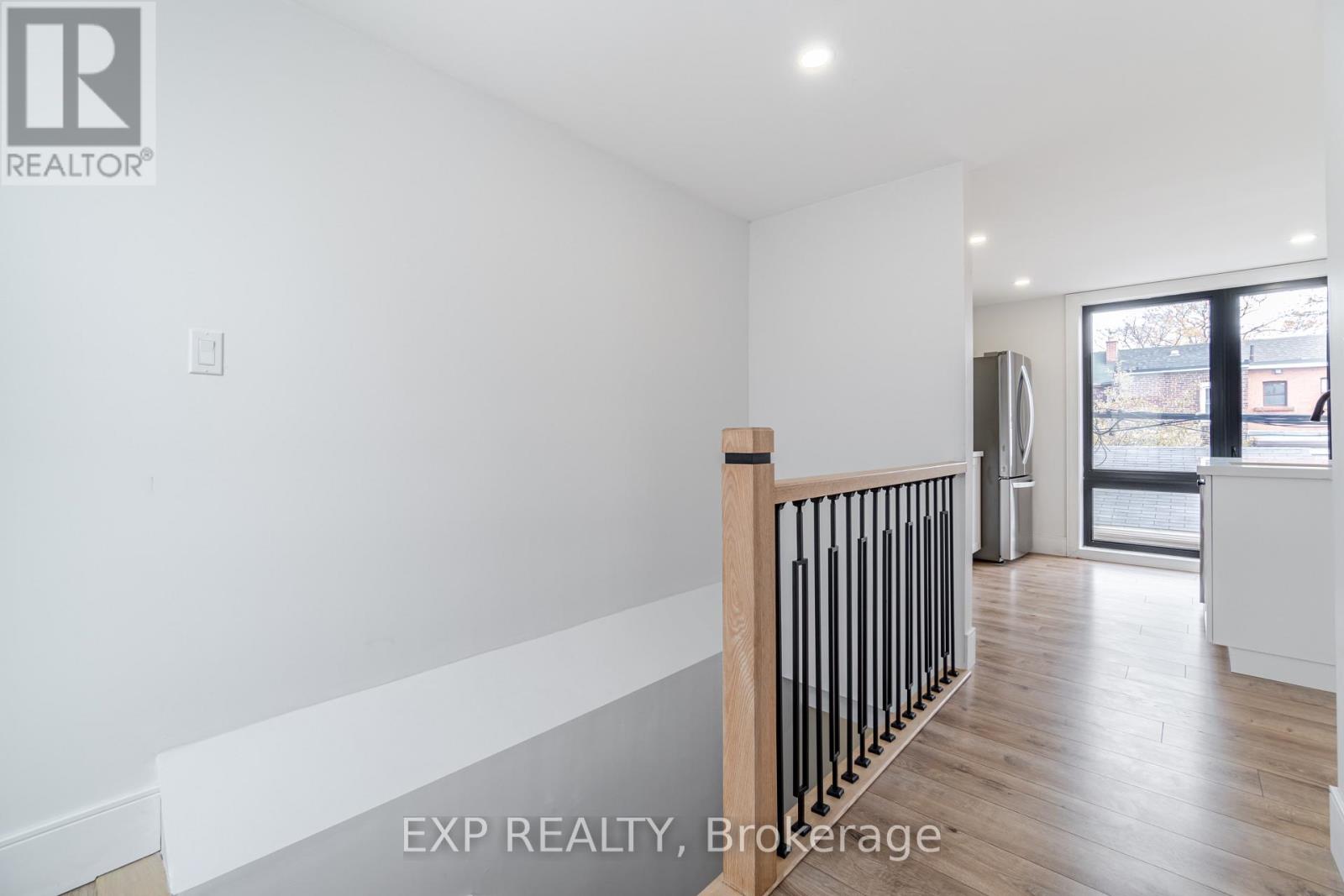 Laneway - 581 Crawford Street, Toronto, Ontario  M6G 3K1 - Photo 8 - C12695940