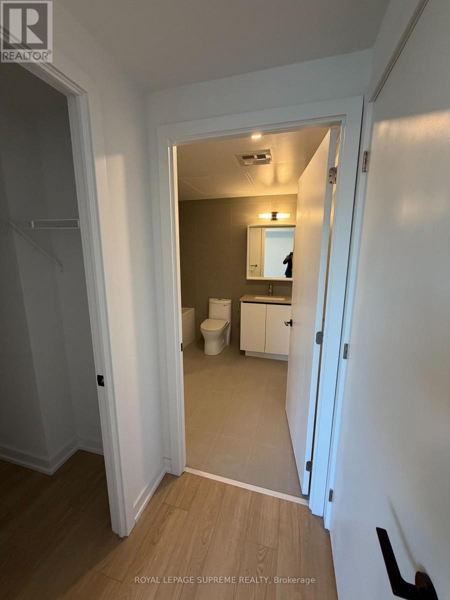 1504 - 35 Parliament Street, Toronto, Ontario  M6P 2T3 - Photo 10 - C12696002