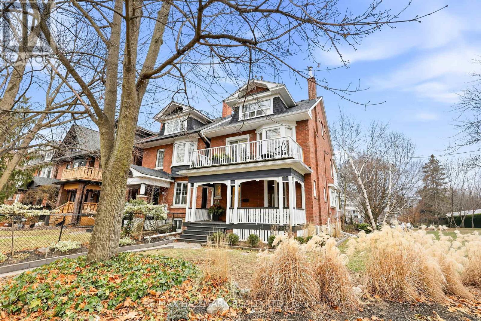 93 DIXON AVENUE, Toronto, Ontario