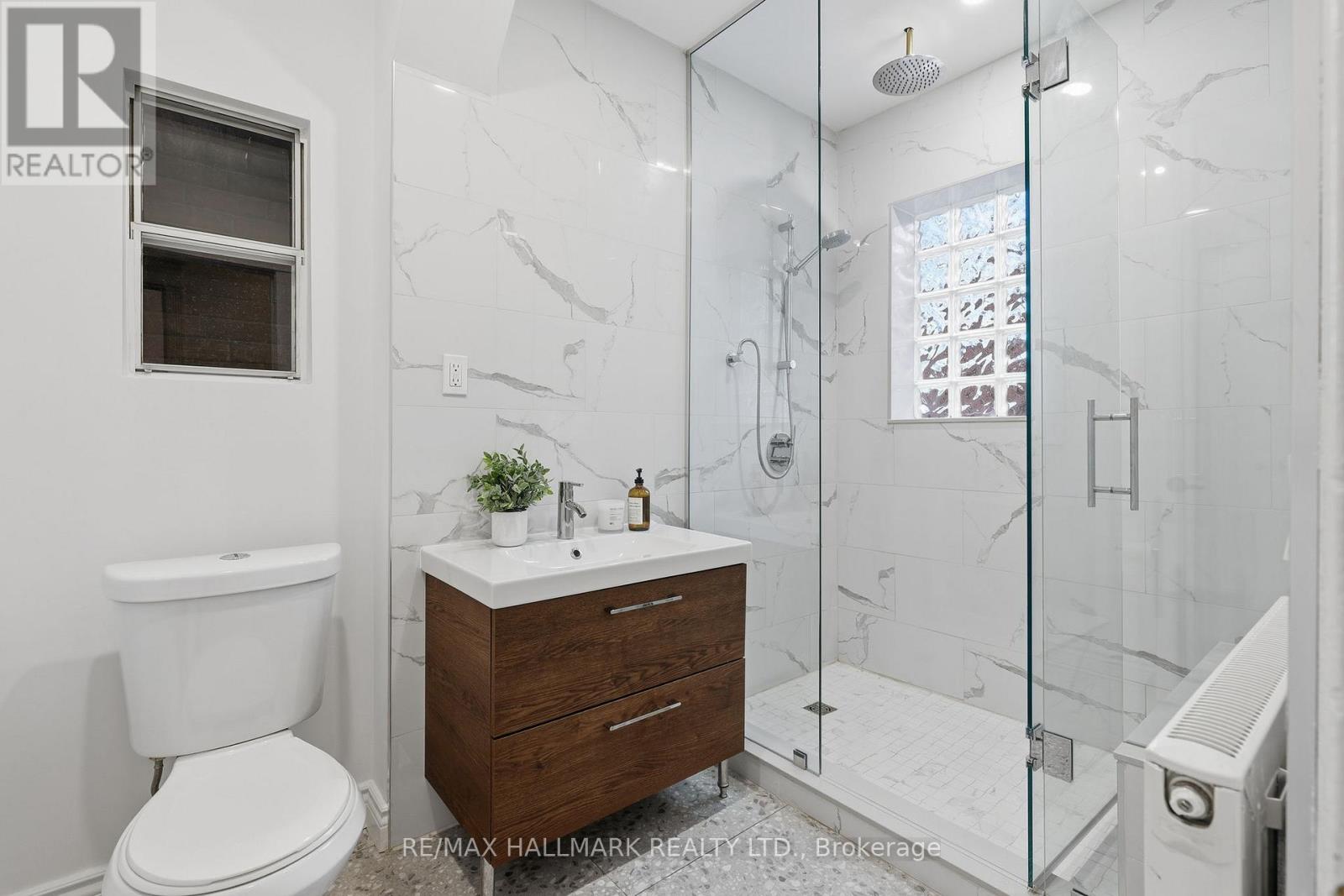 93 Dixon Avenue, Toronto, Ontario  M4L 1N8 - Photo 28 - E12695868