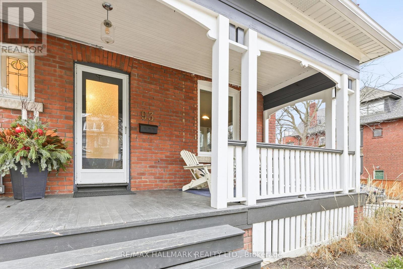 93 Dixon Avenue, Toronto, Ontario  M4L 1N8 - Photo 4 - E12695868