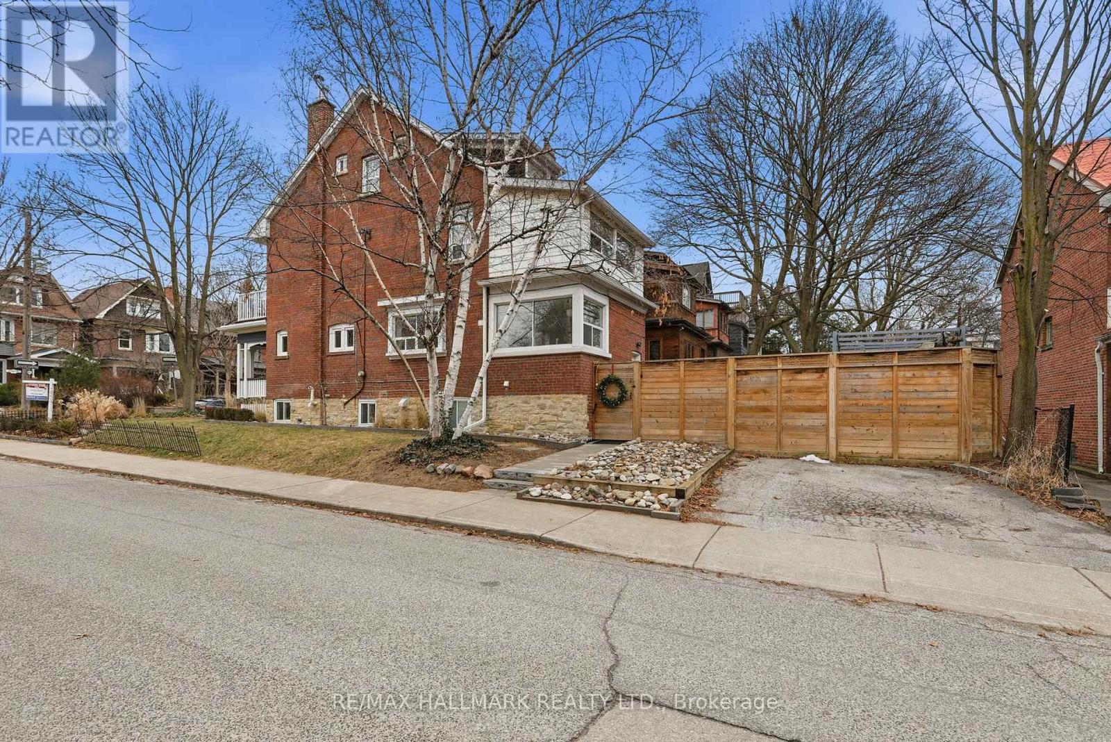 93 Dixon Avenue, Toronto, Ontario  M4L 1N8 - Photo 46 - E12695868